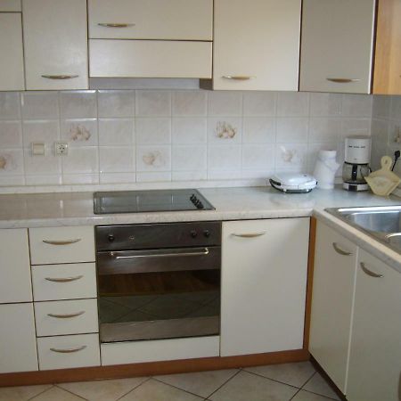 Miki Apartment โปเรช ภายนอก รูปภาพ