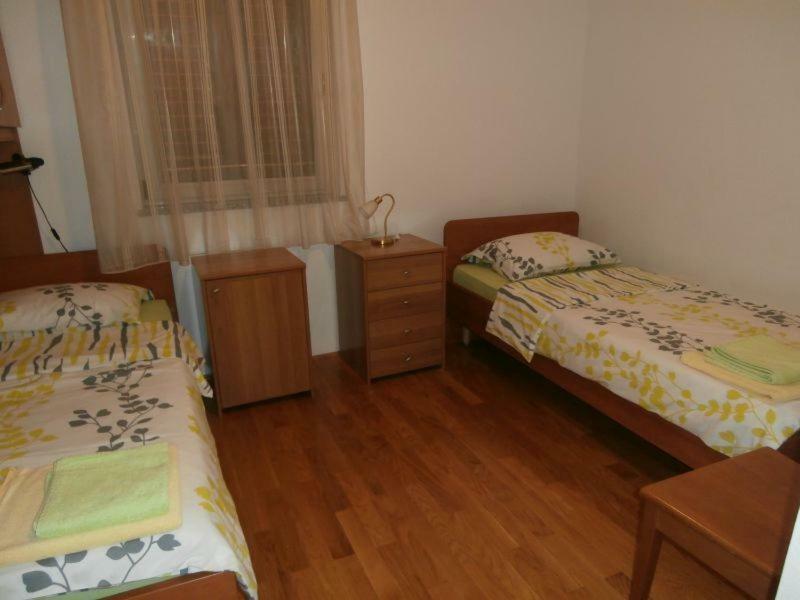 Miki Apartment โปเรช ภายนอก รูปภาพ